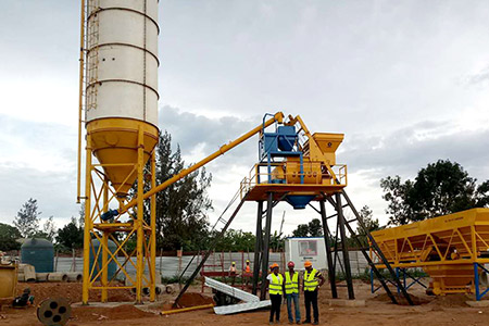 Planta mezcladora de hormigón con elevador de cangilones img